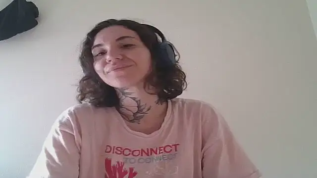 Dirty Pink online show from 04/22/26, 08:54
