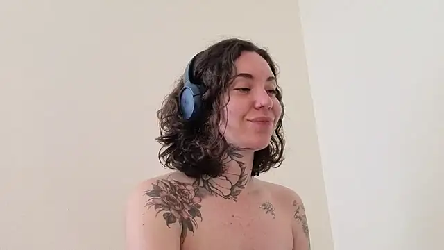 Dirty Pink online show from 05/16/26, 08:35