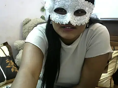 KiaraDoll002 online show from 03/23/26, 05:13