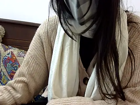 KiaraDoll002 online show from 01/13/26, 06:17
