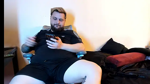 ashtondel online show from 04/05/26, 02:02