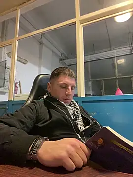 allee2206 online show from 04/21/26, 09:21