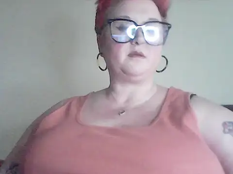 BustyRedxx online show from 04/24/26, 09:55