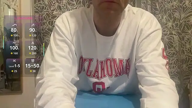 Snapshot of wolverinedream chatting on 02/26/26, 05:29 wolverinedream online show from 02/26/26, 05:29