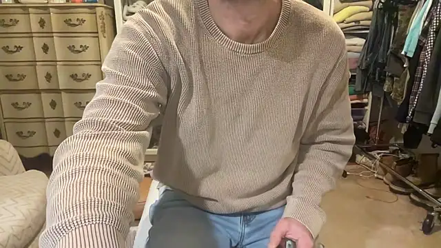 Snapshot of wolverinedream chatting on 02/11/26, 12:32 wolverinedream online show from 02/11/26, 12:32