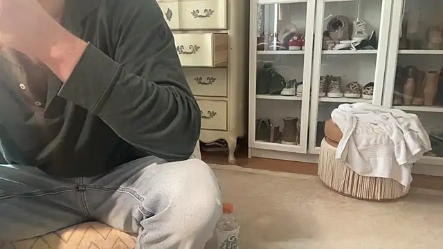 Snapshot of wolverinedream chatting on 02/11/26, 10:53 wolverinedream online show from 02/11/26, 10:53