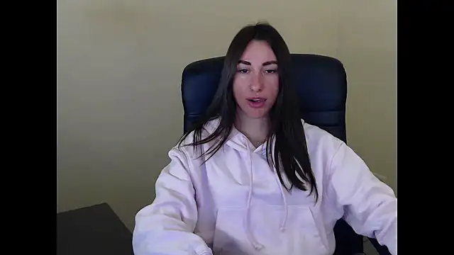 cammila horn online show from 03/14/26, 06:36