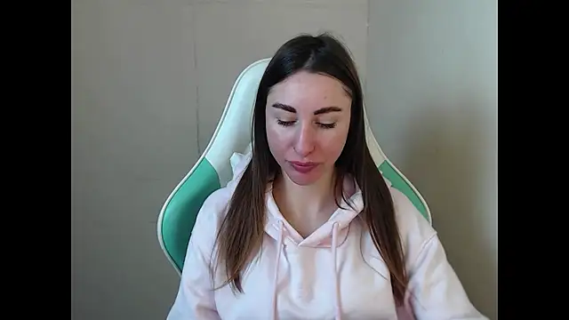 cammila horn online show from 03/09/26, 07:01