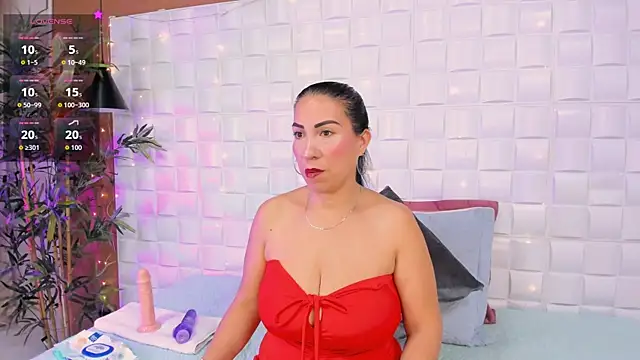 Snapshot of AmberJoyMilf chatting on 05/06/26, 12:09 AmberJoyMilf online show from 05/06/26, 12:09