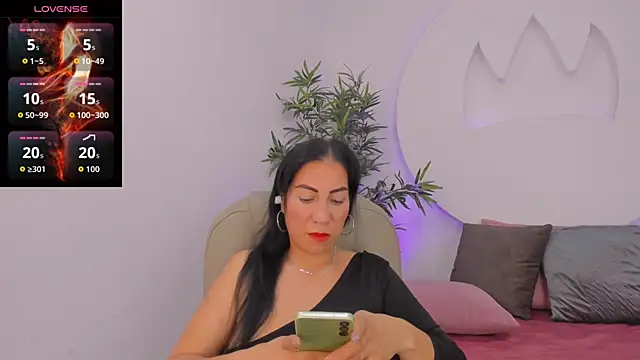 AmberJoyMilf online show from 04/15/26, 07:58