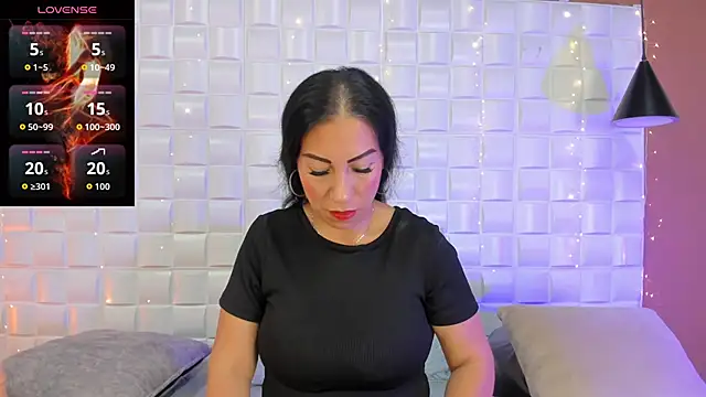 AmberJoyMilf online show from 04/08/26, 12:17