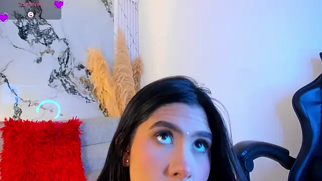 NatashaTaylor1 online show from 02/05/26, 08:26