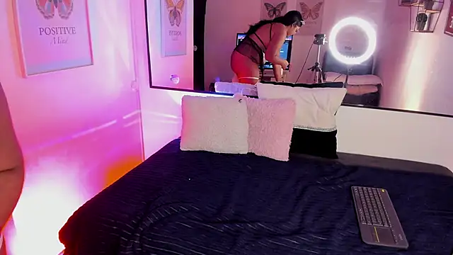 Isabella Belmont online show from 01/06/26, 09:19