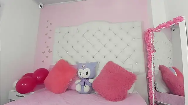 Mia Miller001 online show from 03/18/26, 07:48