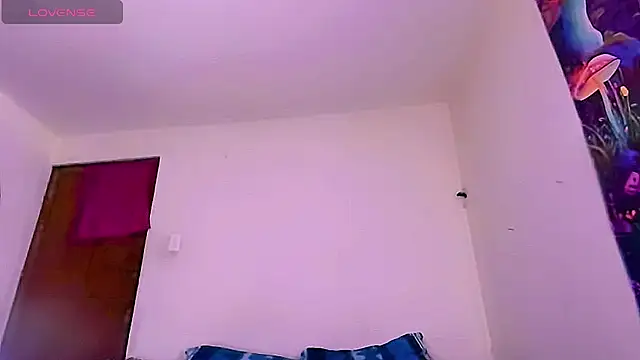 AmyRocket666 online show from 04/09/26, 11:55