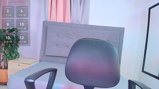 saray reesee online show from 02/19/26, 07:55