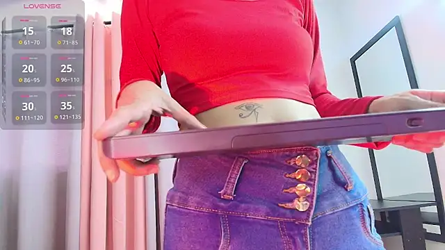 saray reesee online show from 02/11/26, 08:09