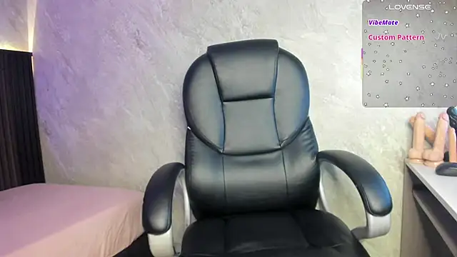 tanisha  lux online show from 01/13/26, 07:07