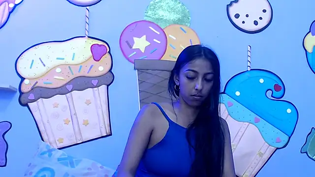 Snapshot of skinnysexzara18 chatting on 02/21/26, 02:46 skinnysexzara18 online show from 02/21/26, 02:46