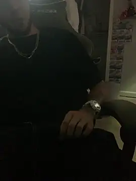 Snapshot of PRBoricua787 chatting on 04/13/26, 10:30 PRBoricua787 online show from 04/13/26, 10:30