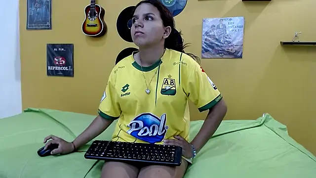 marcelasweet457 online show from 02/26/26, 01:22