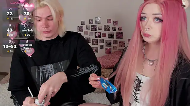 SweetheartsFriends online show from 05/15/26, 01:58