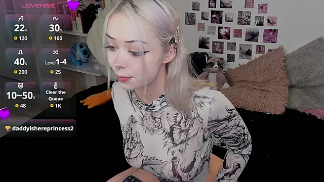 SweetheartsFriends online show from 06/16/26, 04:34