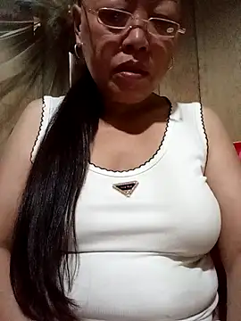 Snapshot of Agnes-baby chatting on 06/06/26, 10:37 Agnes-baby online show from 06/06/26, 10:37