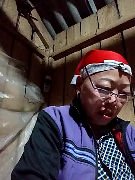 Agnes-baby online show from 02/21/26, 10:45