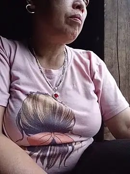 Snapshot of Agnes-baby chatting on 06/29/26, 11:26 Agnes-baby online show from 06/29/26, 11:26