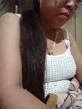 Snapshot of Agnes-baby chatting on 06/30/26, 11:38 Agnes-baby online show from 06/30/26, 11:38
