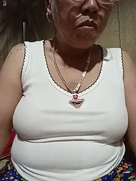 Snapshot of Agnes-baby chatting on 06/27/26, 11:38 Agnes-baby online show from 06/27/26, 11:38