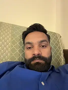 Snapshot of Rahil_94 chatting on 05/24/26, 01:44 Rahil 94 online show from 05/24/26, 01:44