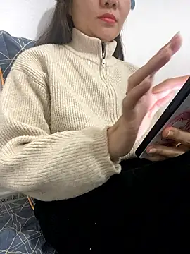 Avelyn-n online show from 01/15/26, 06:28