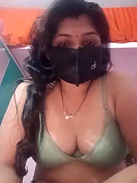 Snapshot of Romentic_lady chatting on 02/13/26, 06:08 Romentic lady online show from 02/13/26, 06:08