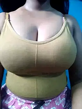 Snapshot of hot_ashiya chatting on 06/19/26, 03:01 hot ashiya online show from 06/19/26, 03:01
