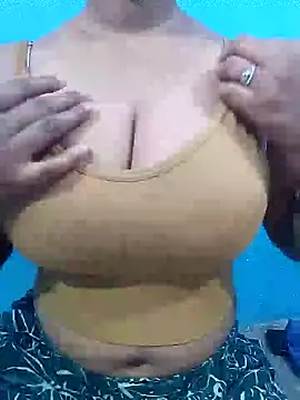 Snapshot of hot_ashiya chatting on 06/25/26, 01:47 hot ashiya online show from 06/25/26, 01:47