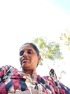 Manvi hote online show from 02/07/26, 11:18