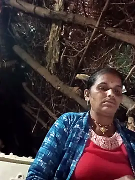 Manvi hote online show from 02/18/26, 01:07