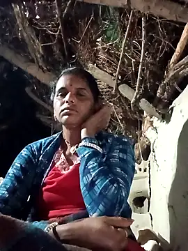 Manvi hote online show from 02/24/26, 12:22