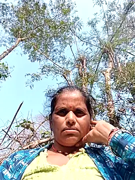 Manvi hote online show from 02/05/26, 04:08