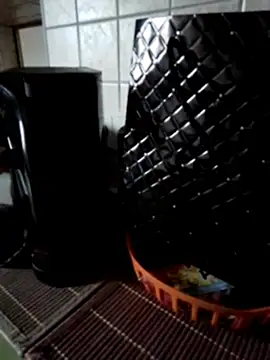 Erz84 online show from 11/10/25, 01:38