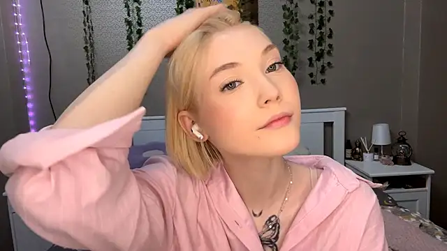 LlsabethHaze online show from 02/06/26, 12:12