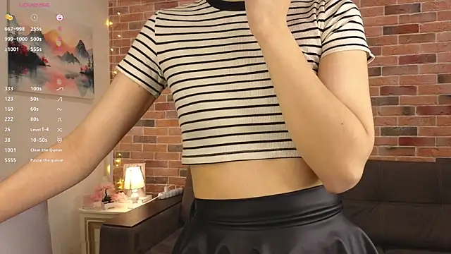 Snapshot of MartaHexen chatting on 02/13/26, 04:07 MartaHexen online show from 02/13/26, 04:07