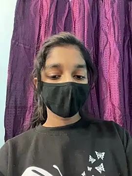 HotxAnamika online show from 02/07/26, 10:01