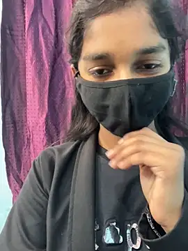 HotxAnamika online show from 02/06/26, 09:49