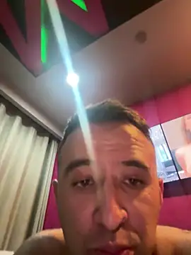 CharlyDic online show from 07/30/26, 04:33