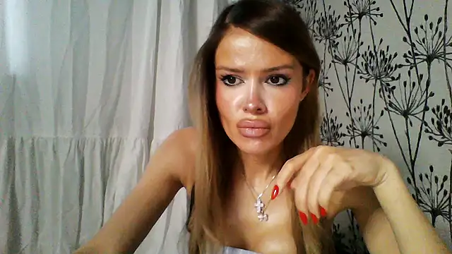 Snapshot of Oriselme chatting on 02/18/26, 01:29 Oriselme online show from 02/18/26, 01:29