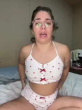 soyanahii online show from 04/08/26, 11:44