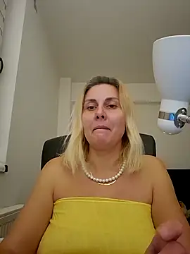 Amelia9798 online show from 02/23/26, 06:52